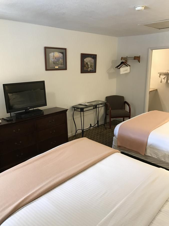 Gold Pan Lodge Quincy Екстериор снимка